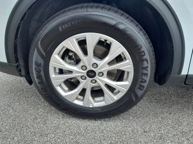 Used 2025 Silver Ford Active image 9