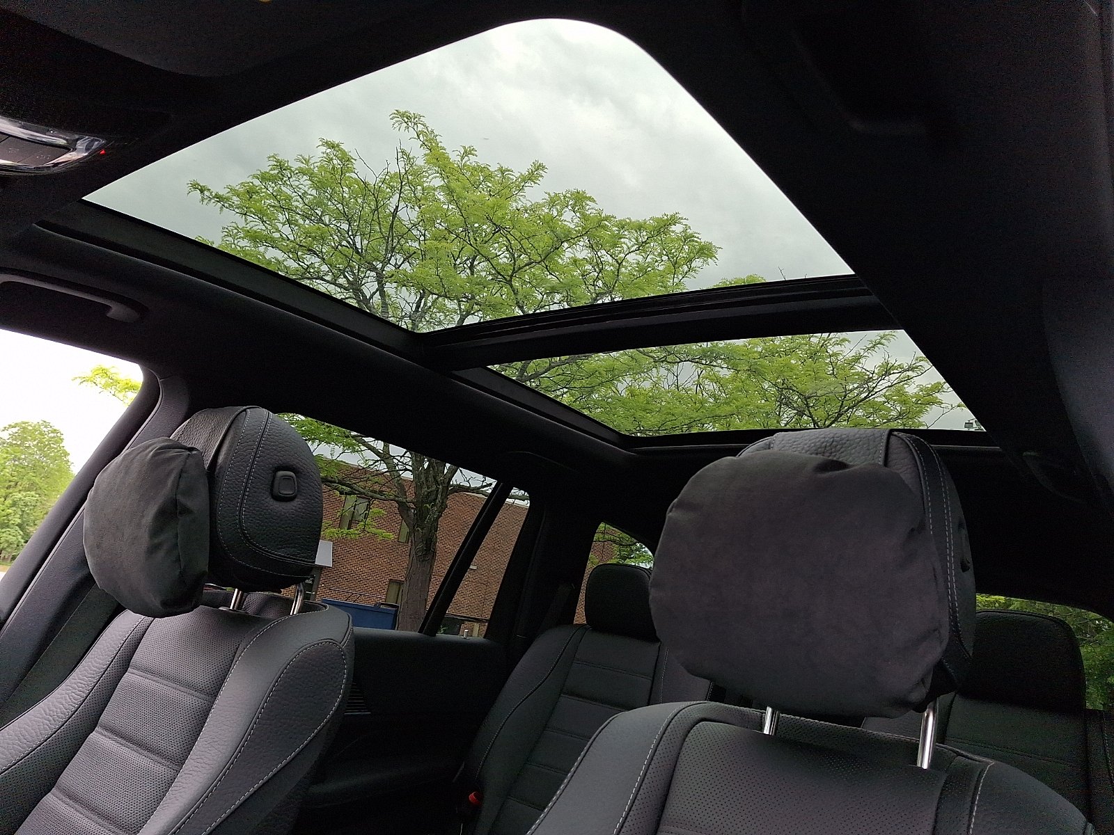 New 2026 Obsidian Black Metallic Mercedes-Benz GLS 450 image 12