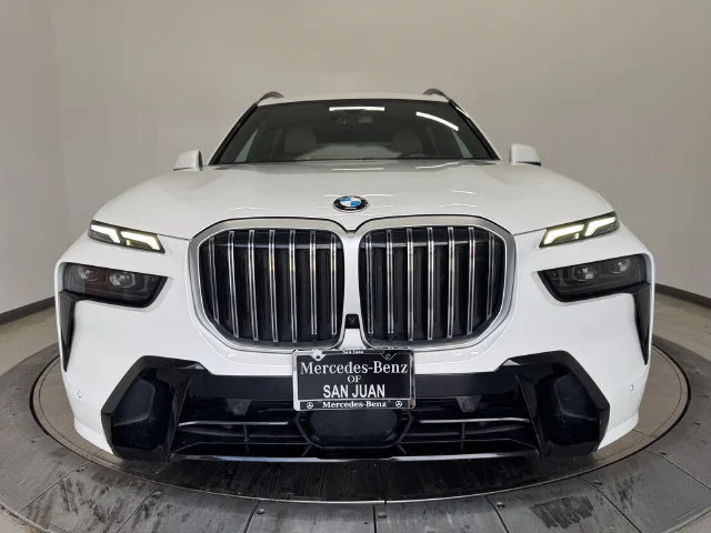 Used 2023 Mineral White Metallic BMW xDrive40i image 14