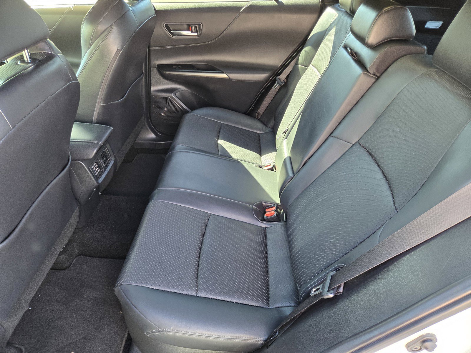 Used 2021  Toyota  image 12