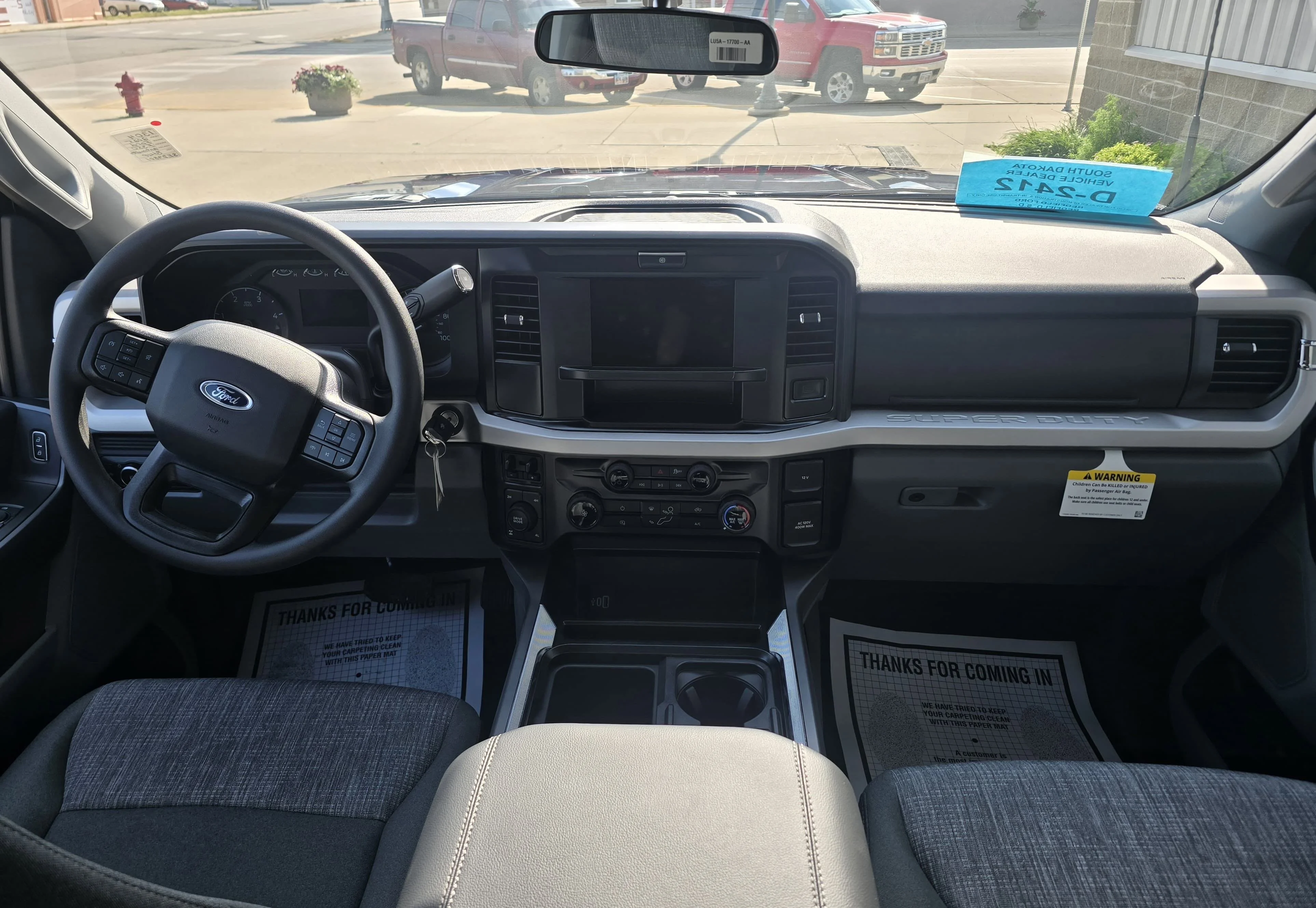 2025 Ford F-350 Super Duty XLT - Photo 10