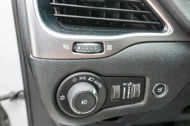 Used 2019 White Jeep Limited image 20