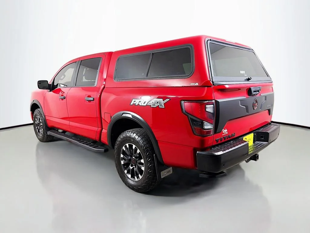 Used 2023  Nissan PRO-4X image 8