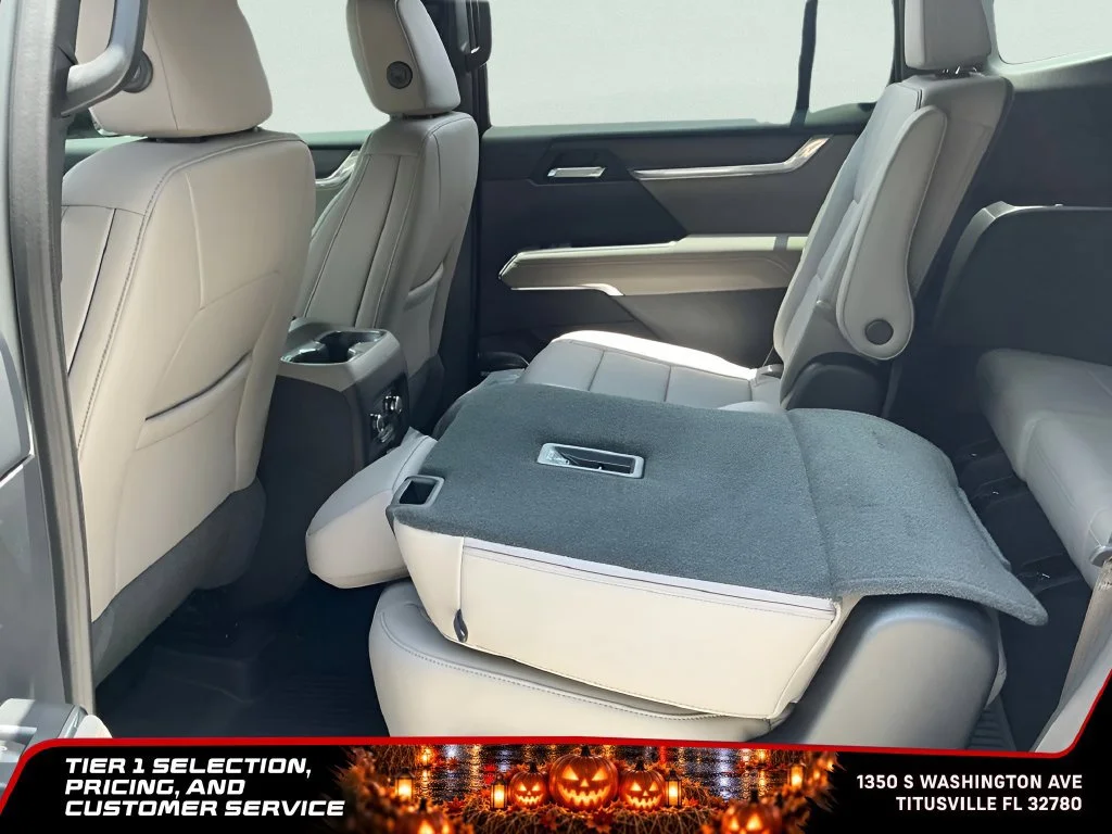 New 2026 Sterling Metallic GMC Elevation image 34