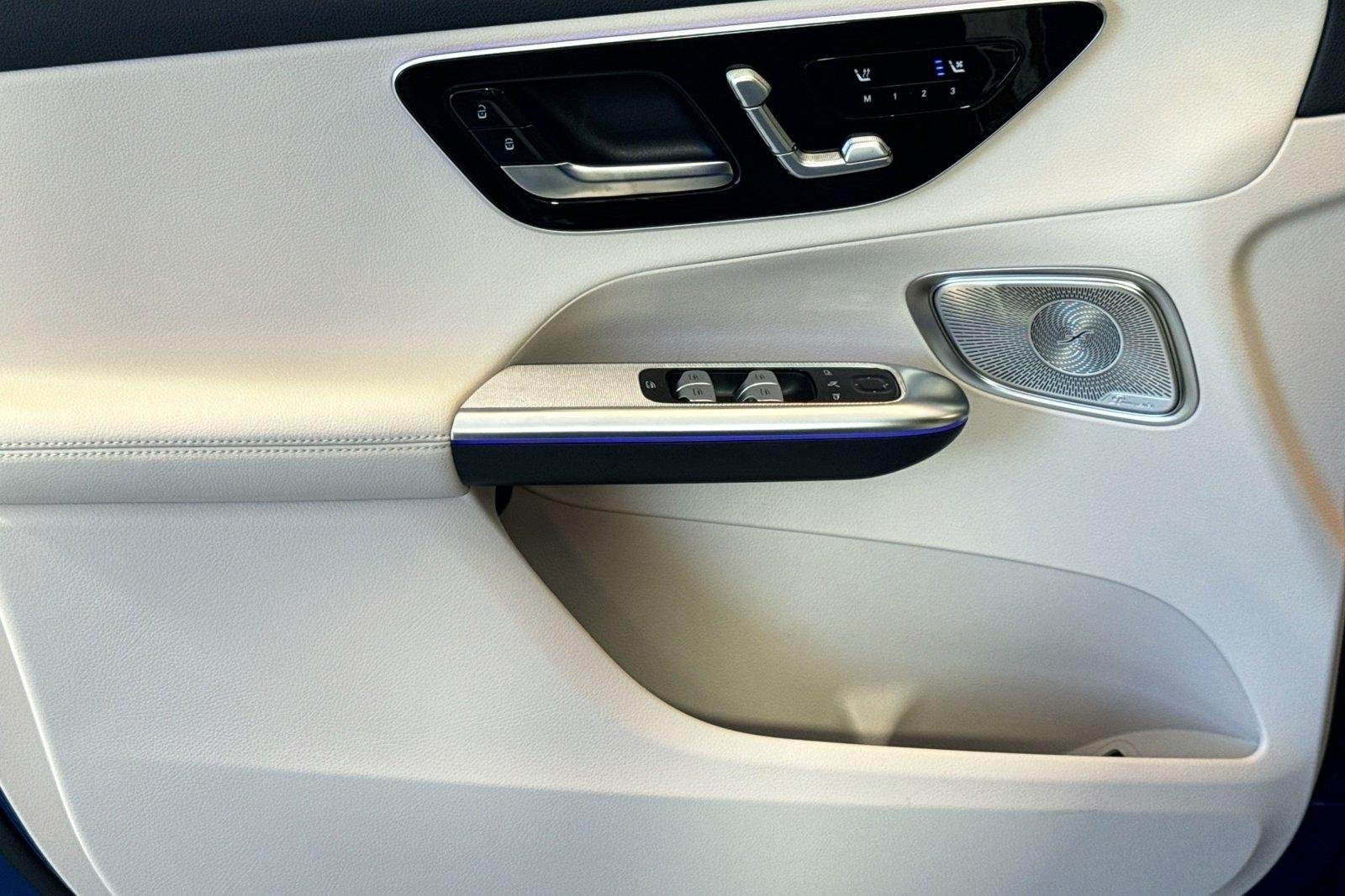 New 2026 Starling Blue Metallic Mercedes-Benz GLC 300 image 16