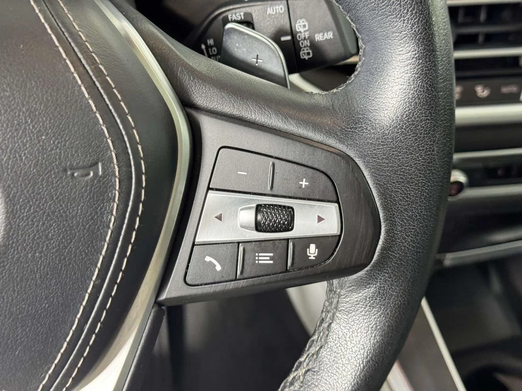 Certified Used 2023 White BMW xDrive40i image 23