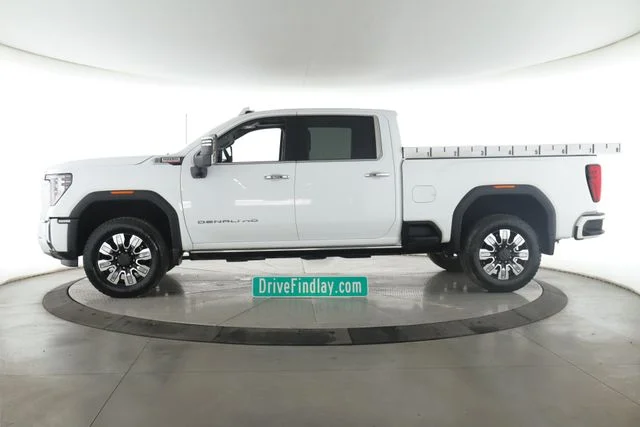 Used 2026 White GMC Denali image 9