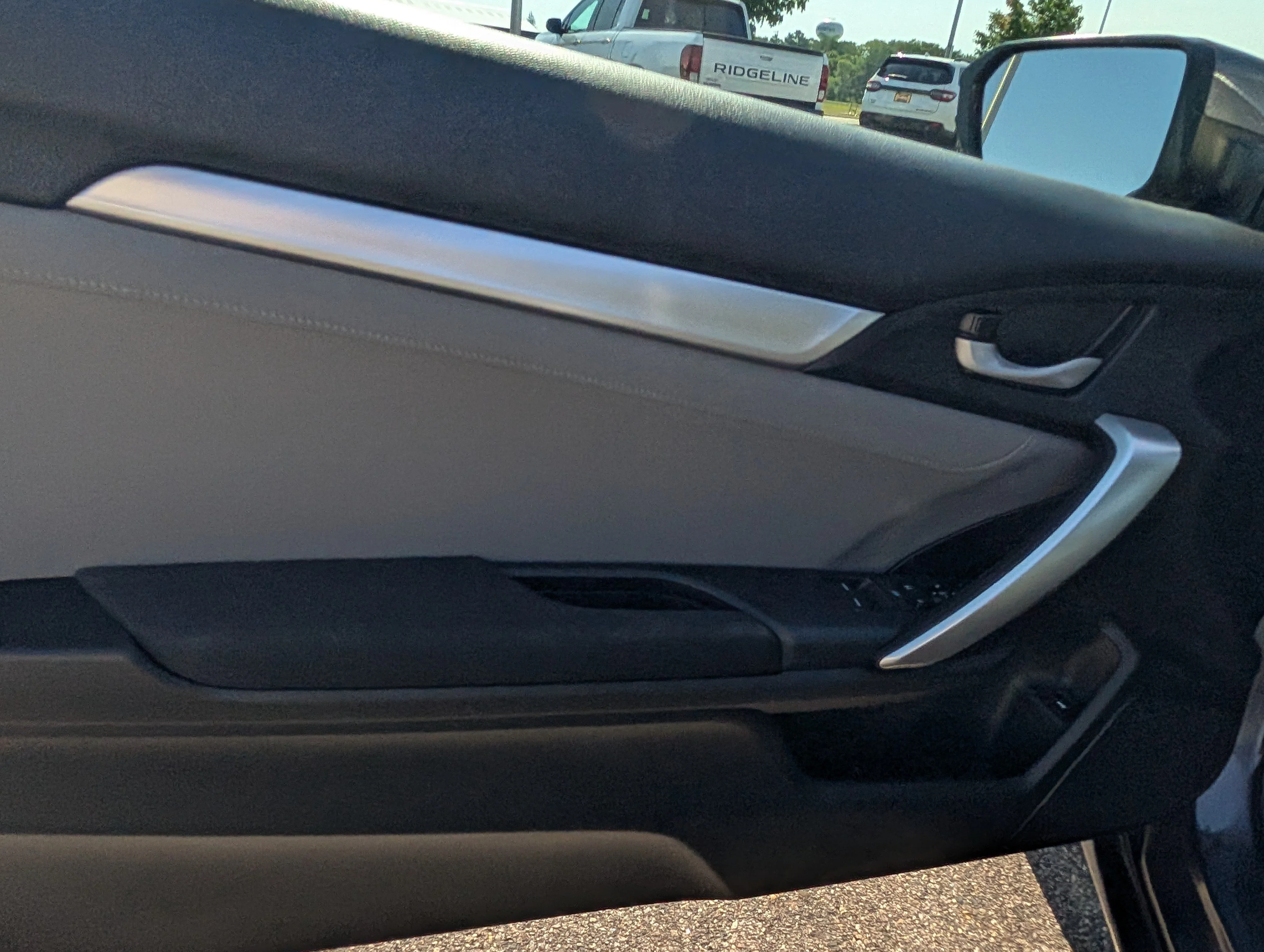 Used 2018 Modern Steel Metallic Honda EX-T image 21