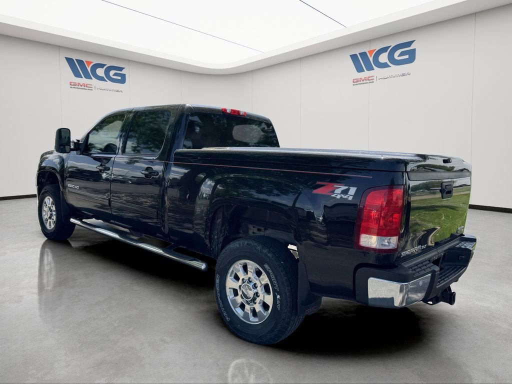 Used 2011 ONYX BLACK GMC SLT image 6