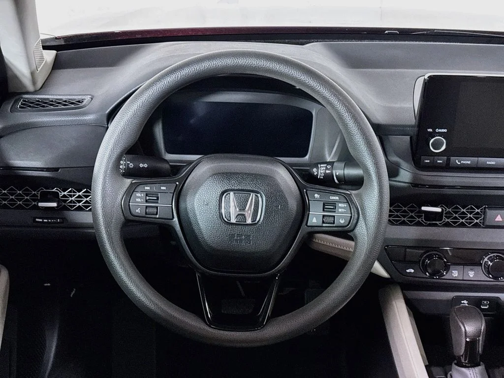 Used 2025 Radiant Red Metallic Honda SE image 13