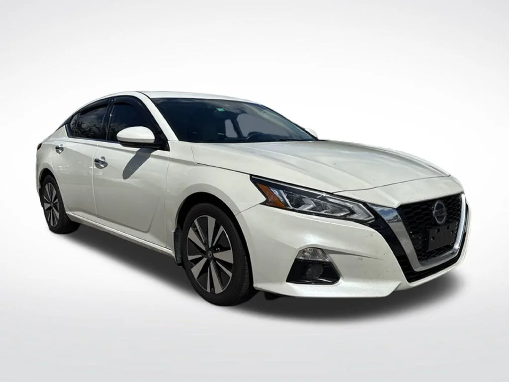 Used 2019 Nissan Altima SV with VIN 1N4BL4DV4KC169264 for sale in Fort Pierce, FL