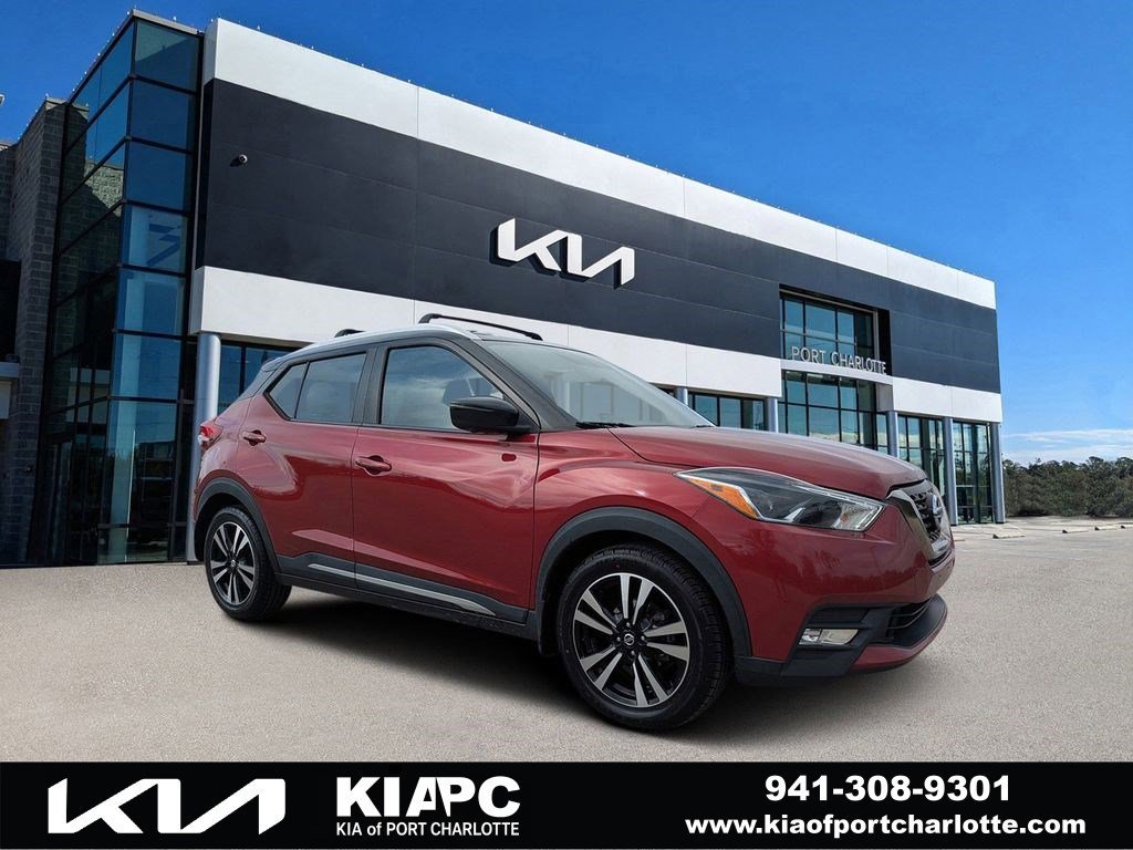 2019 Nissan Kicks SR