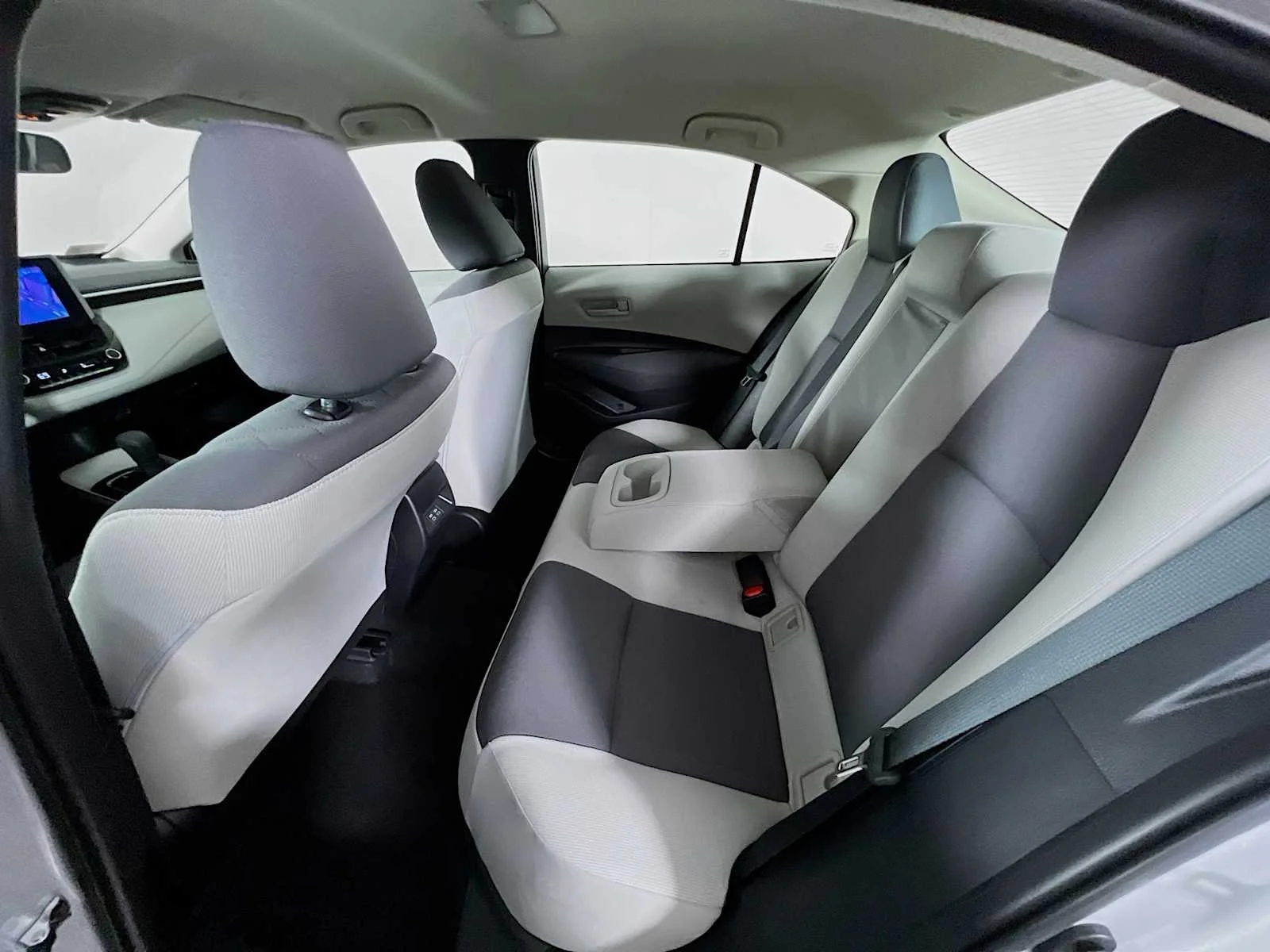 Used 2025 Classic Silver Metallic Toyota LE image 23