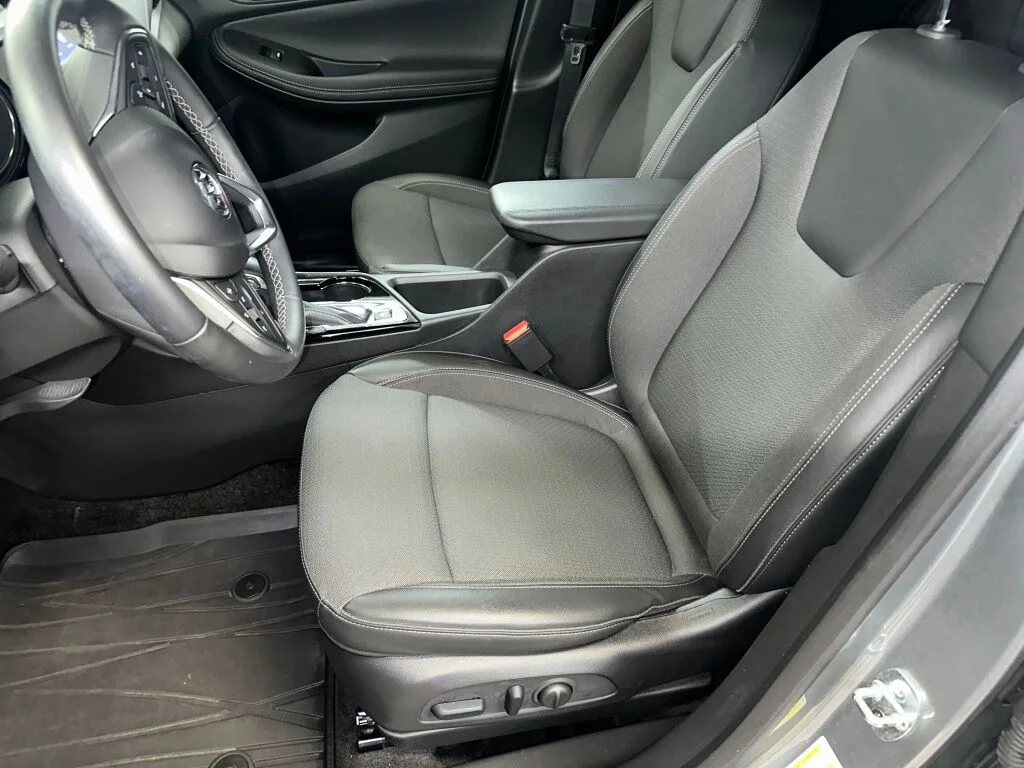 Certified Used 2023 Moonstone Gray Metallic Buick Select image 5