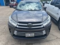 Used 2017 Gray Toyota LE image 15