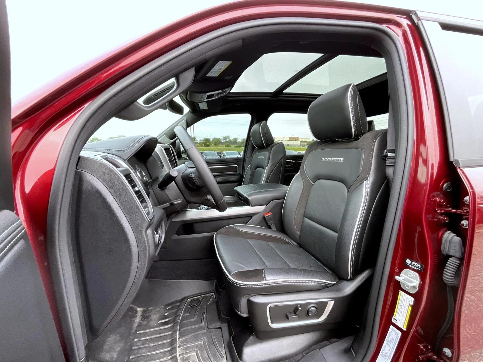 Used 2025 Red Ram Laramie image 10