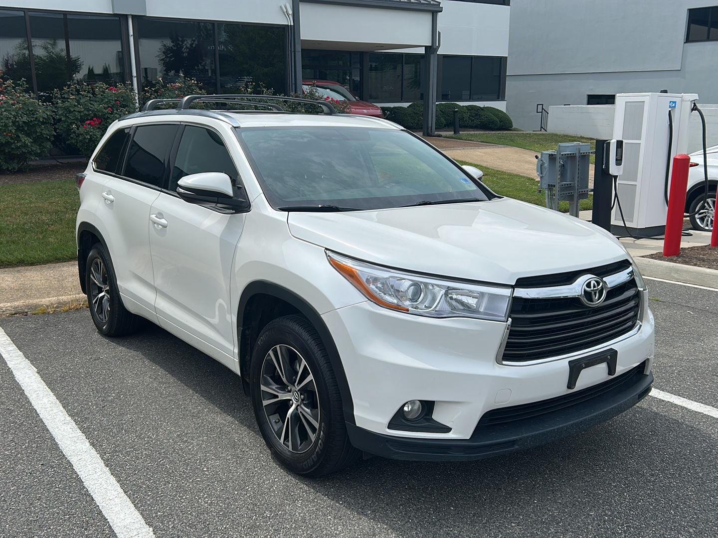 Used 2016 Blizzard Pearl TOYOTA  image 4