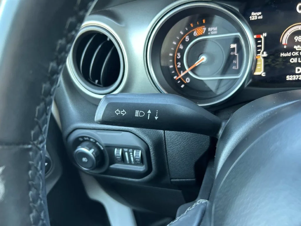 Used 2021 White Jeep Sport S image 48
