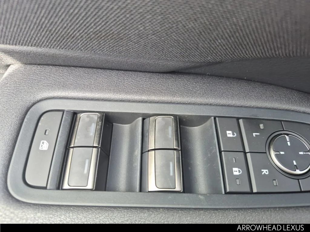 New 2026  Lexus 350 F SPORT Handling image 17