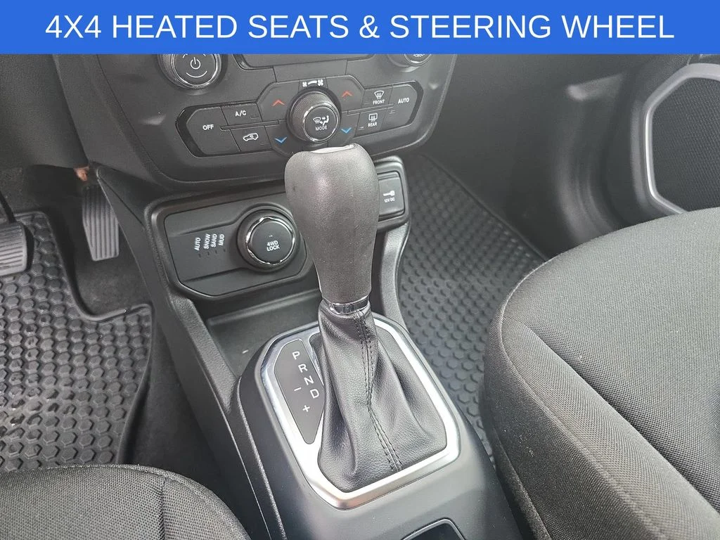 Certified Used 2020 Gray Jeep Latitude image 16