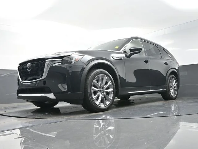 Used 2025 Black Mazda 3.3 Turbo Premium Plus image 32