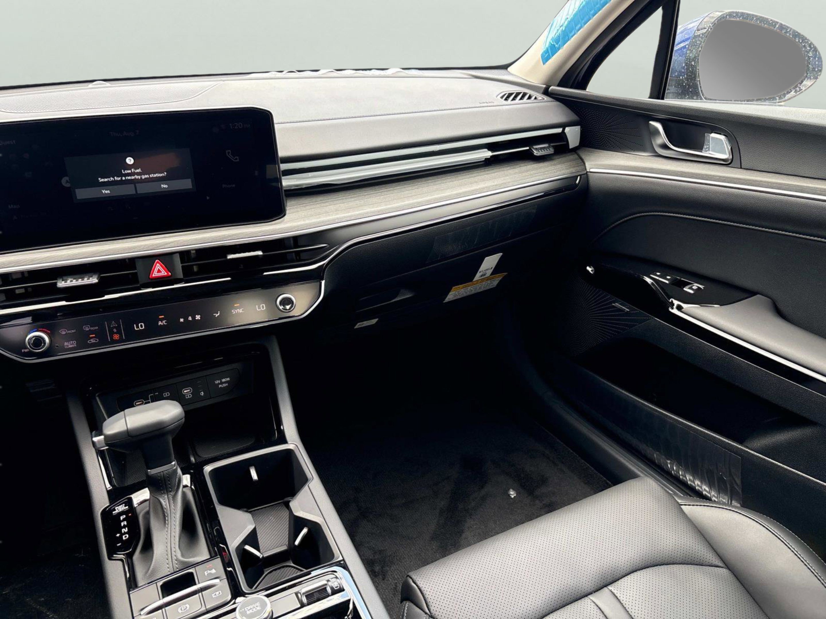 2025 Kia K5 EX - Photo 13
