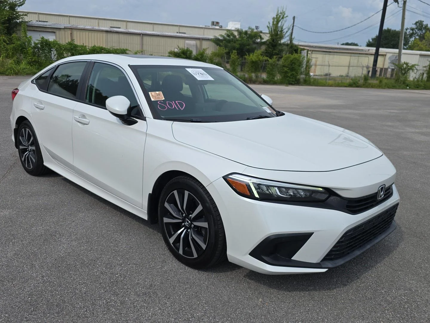Used 2022 Platinum White Pearl Honda EX image 1