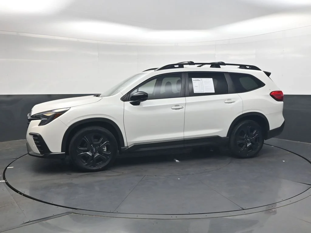 Used 2024 White Subaru Onyx Edition image 11