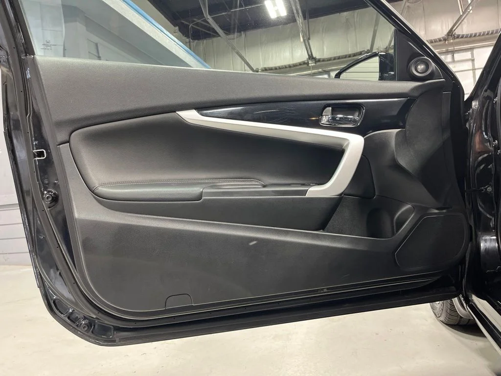 Used 2015 Crystal Black Pearl Honda EX-L image 10