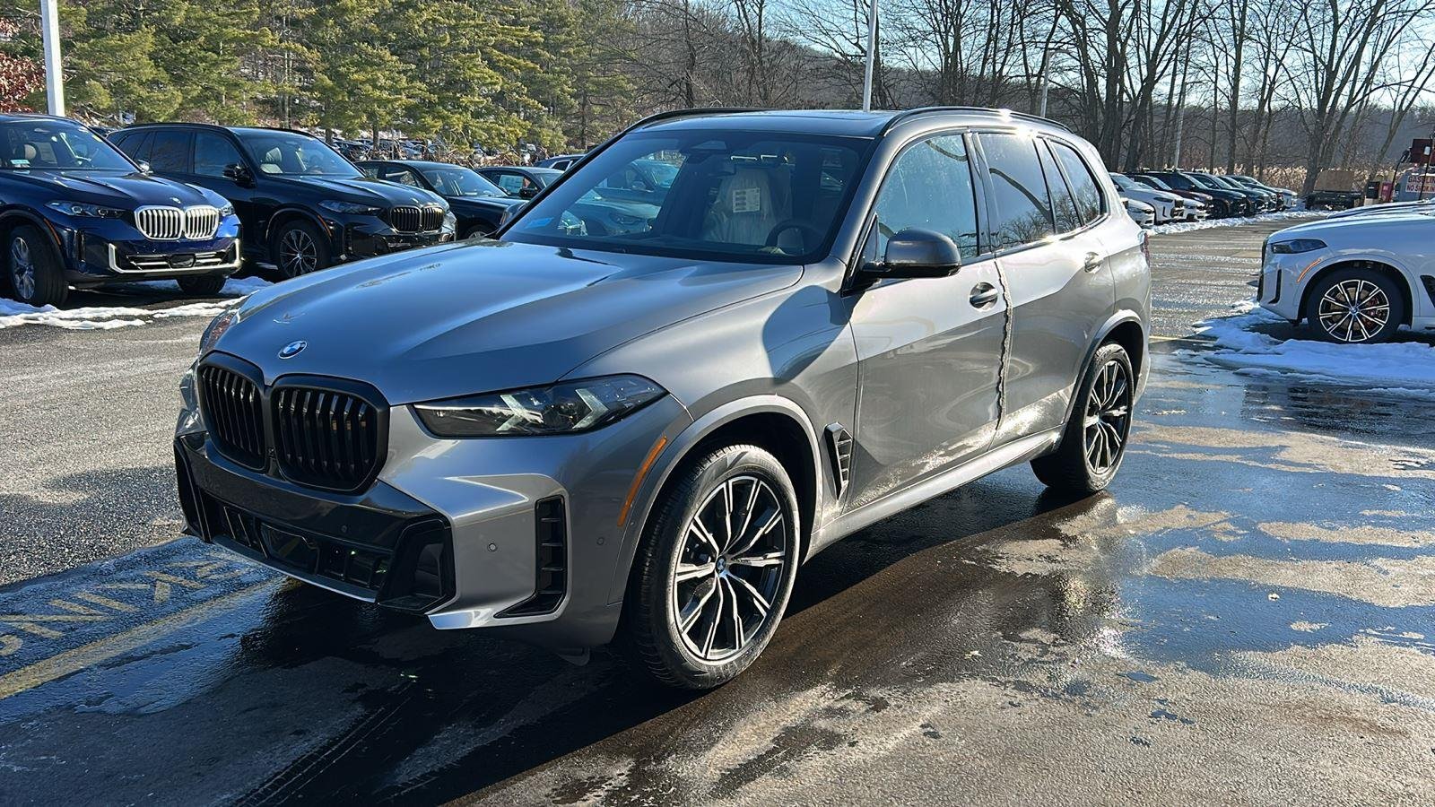 New 2026 Skyscraper Grey Metallic BMW xDrive40i image 3