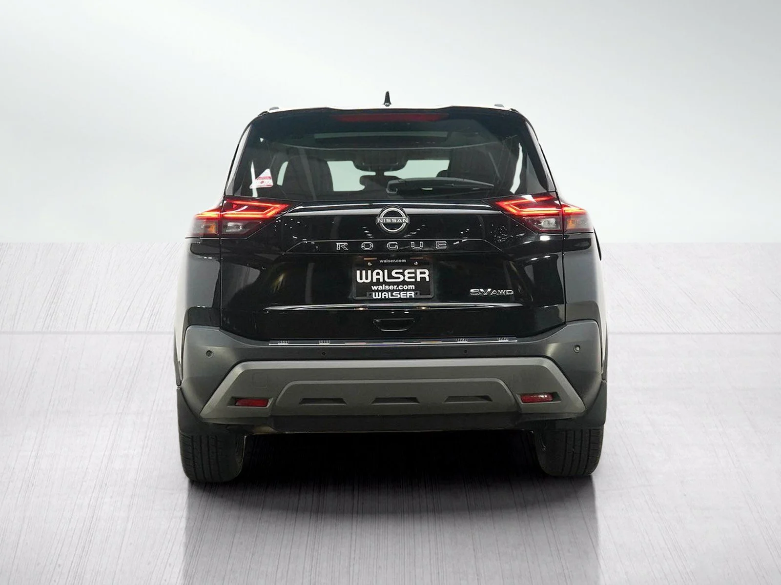 Used 2023 Super Black Nissan SV image 4