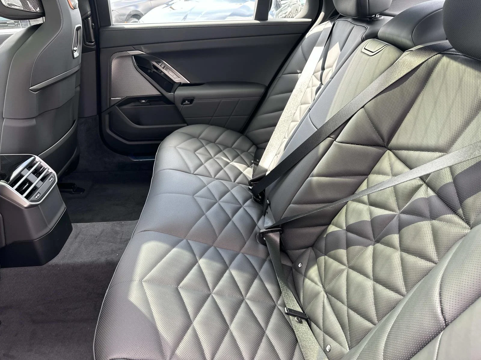 New 2027 Frozen Space Silver Metallic BMW 740i image 23