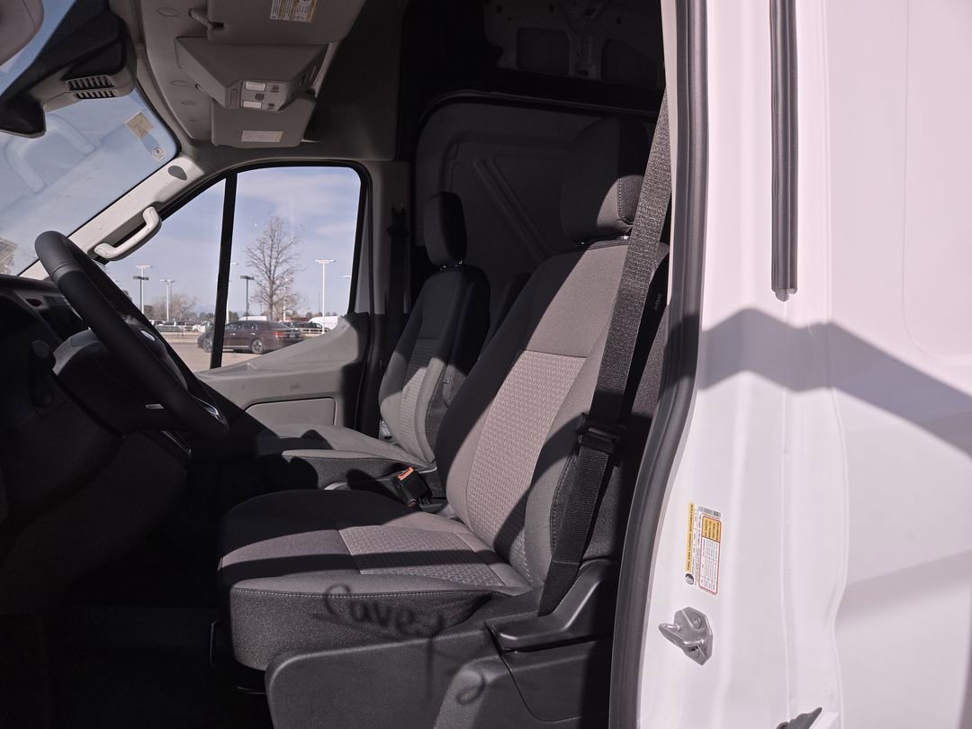 New 2026 Oxford White Ford High Roof 148 WB image 15