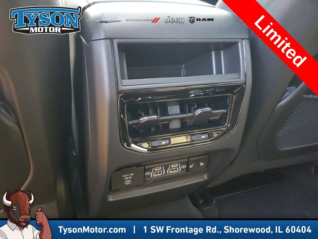 New 2025 Silver Zynith Exterior Paint Jeep Limited image 14
