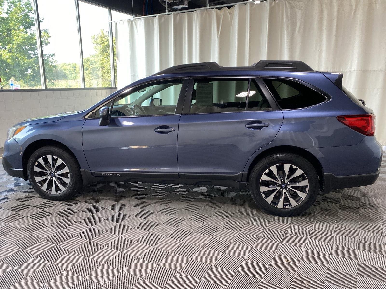 Used 2015 Twilight Blue Metallic Subaru 2.5i Limited image 4