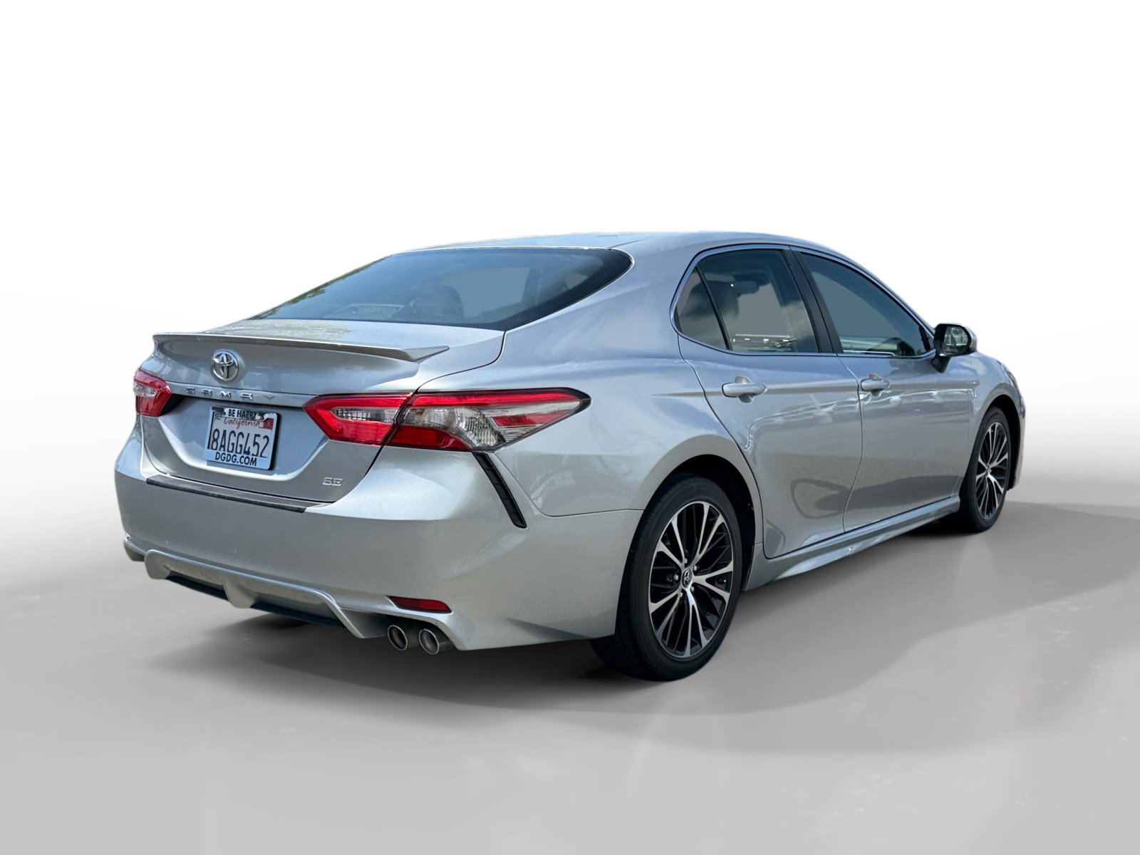 Used 2018 Celestial Silver Metallic Toyota SE image 5