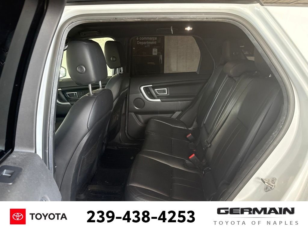 Used 2018 White Land Rover HSE image 12