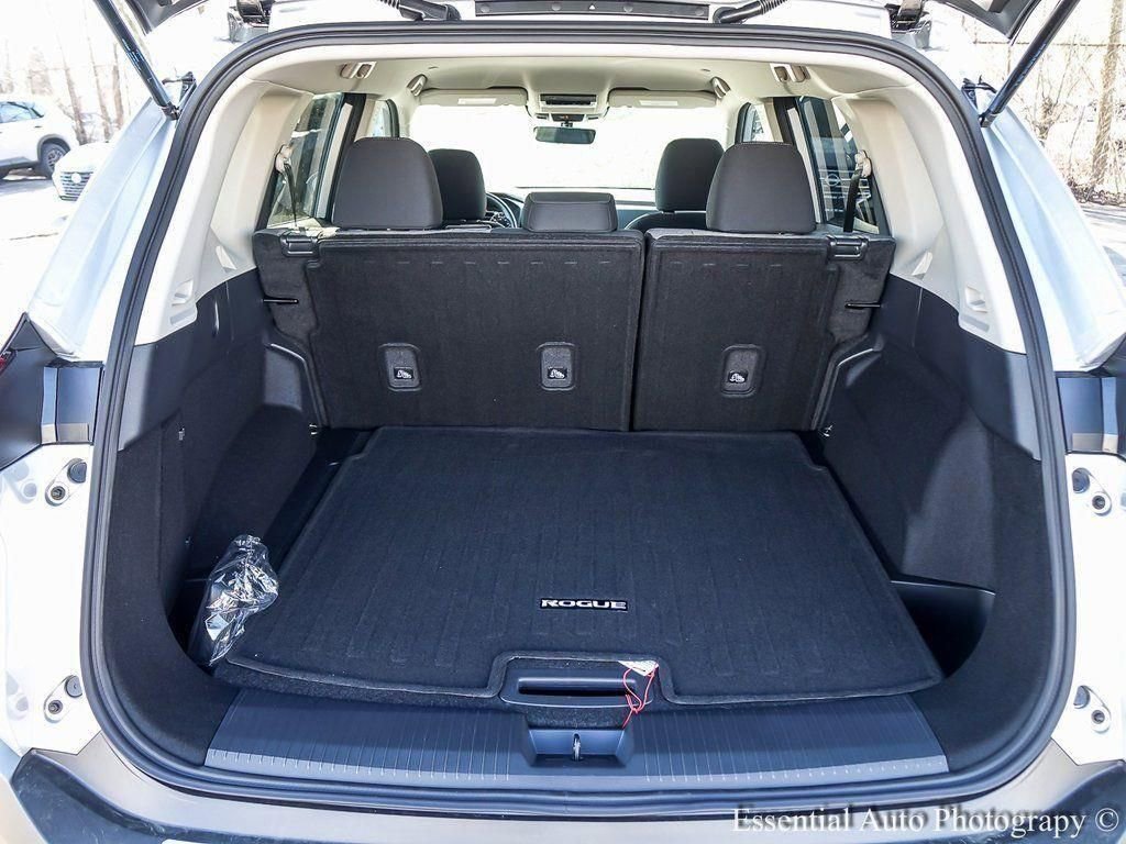 2023 NISSAN ROGUE - Image 17