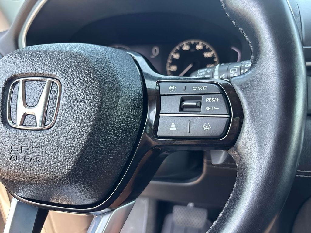 Used 2023 White Honda EX-L image 22