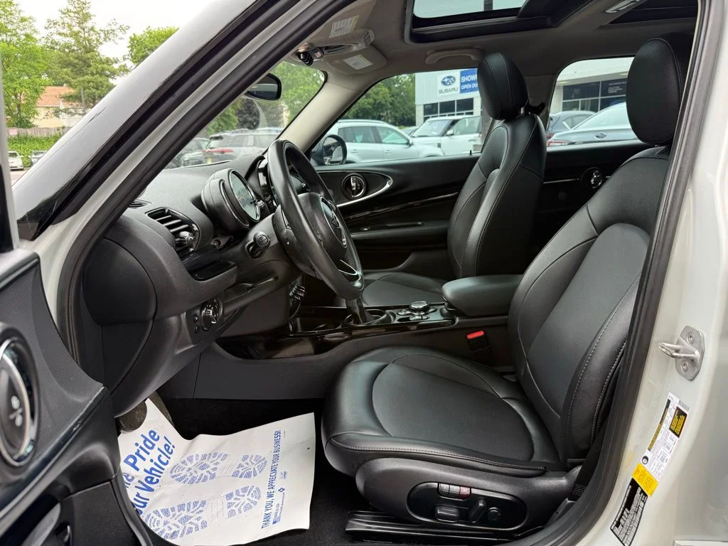 Used 2019  MINI  image 22