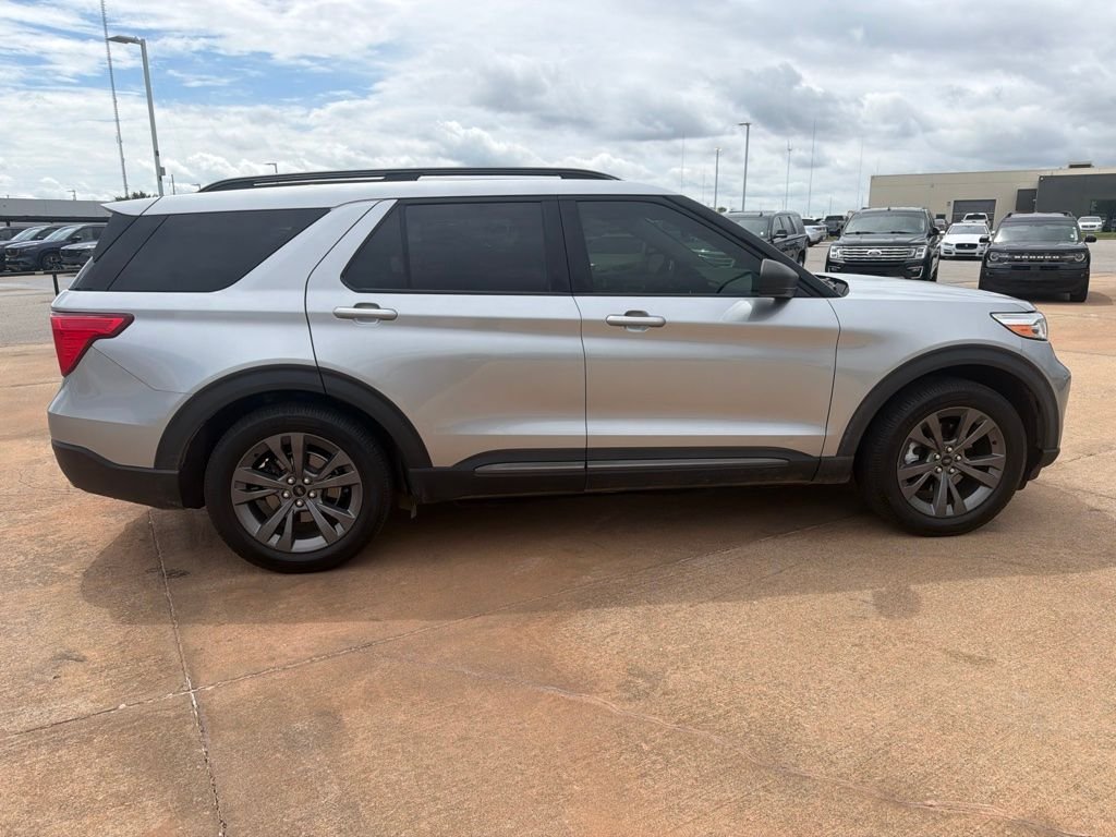 Used 2021 Silver Ford XLT image 4