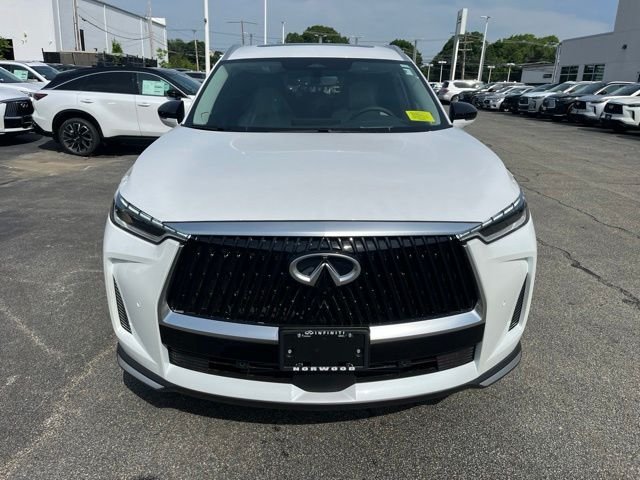 New 2027 White INFINITI Luxe AWD image 8