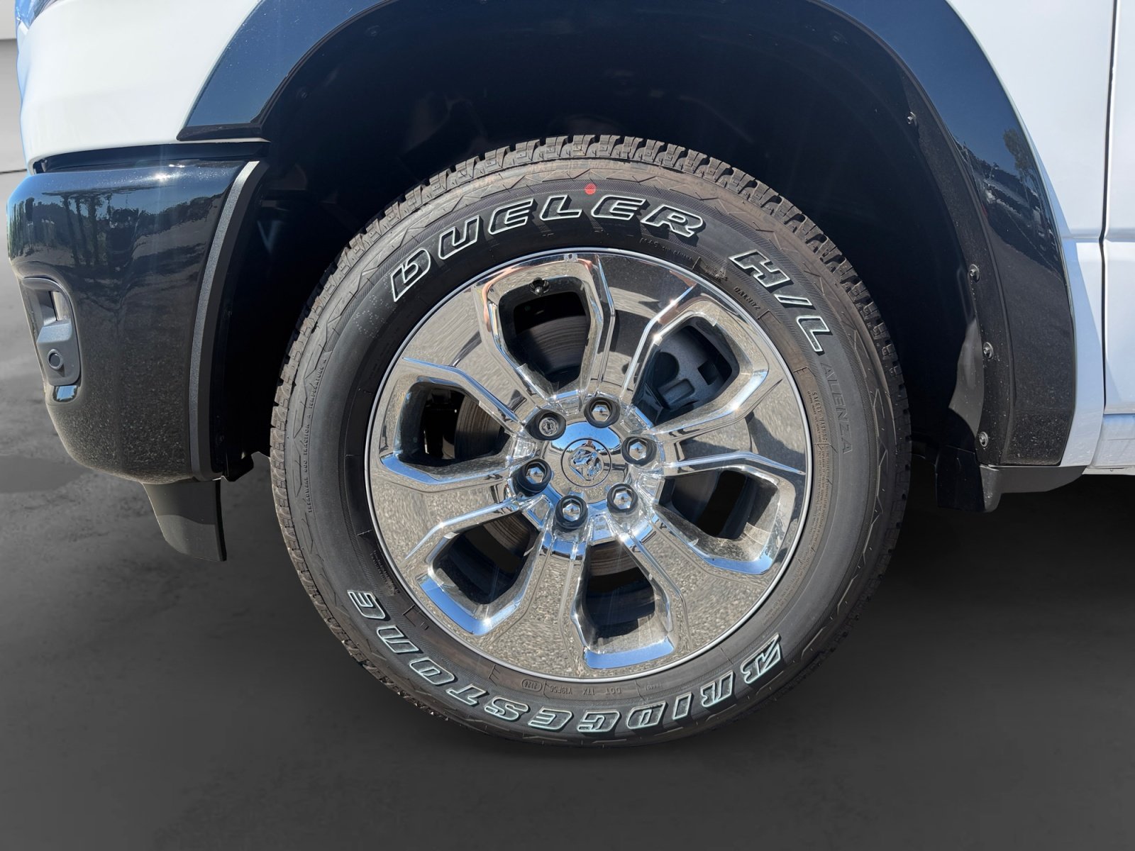 New 2026 Bright White Clear-Coat Exterior Paint RAM Big Horn/Lone Star image 9