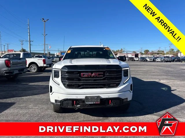 Used 2025 White GMC AT4 image 2