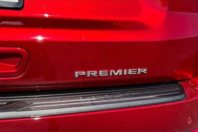 2025 Chevrolet Suburban Premier - Photo 9