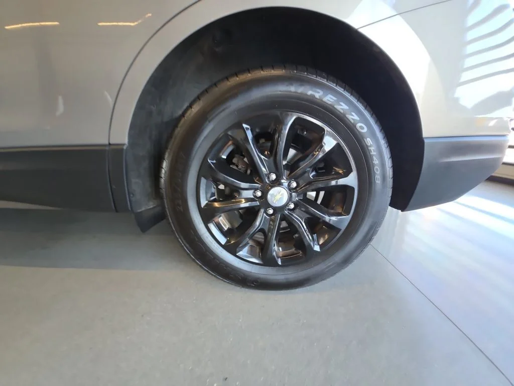 Used 2018 Gray Chevrolet LT image 26