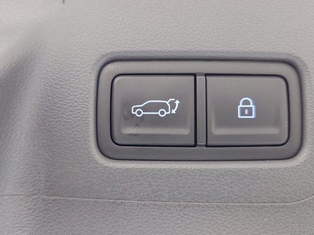 New 2027 White Hyundai SEL image 11