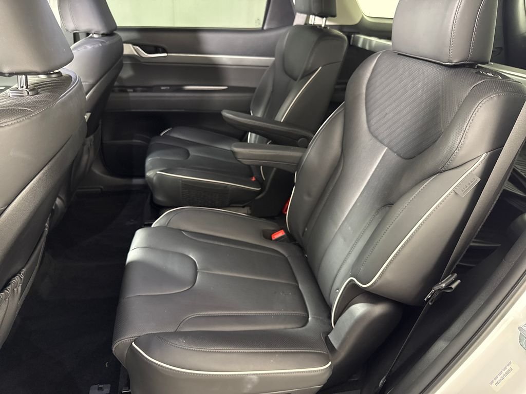 Used 2025 White Hyundai SEL Premium image 13