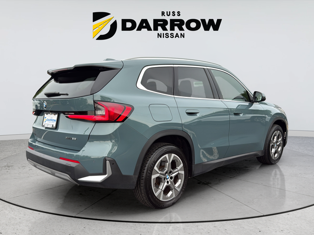 Used 2023 Green BMW xDrive28i image 5