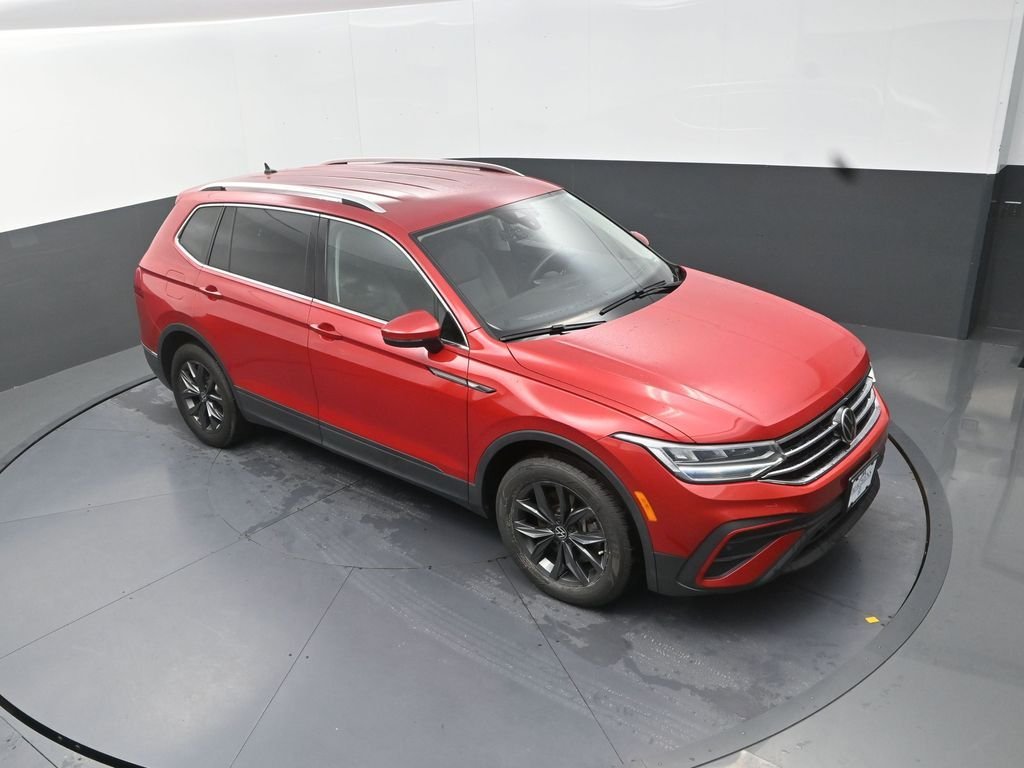 Used 2023 Red Volkswagen 2.0T SE image 13